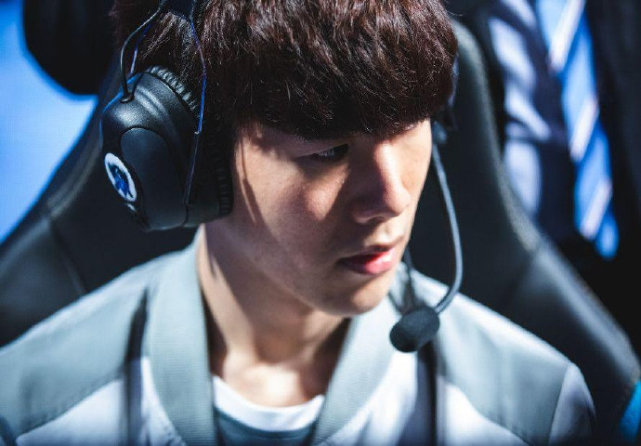 伊涅斯塔与 伊涅斯塔与